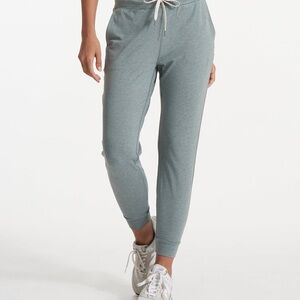 Performance Jogger
Women's DreamKnit™ Joggers